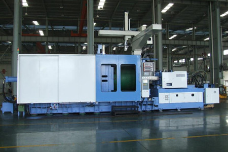 PVC管件注塑機(jī)啟動前需要做哪些準(zhǔn)備工作？